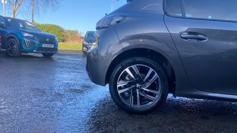 Peugeot 208 1.2 PureTech 100 Allure Premium + 5dr Petrol Hatchback